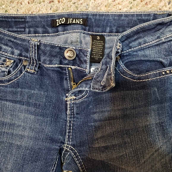 Capris - Picture 2 of 3